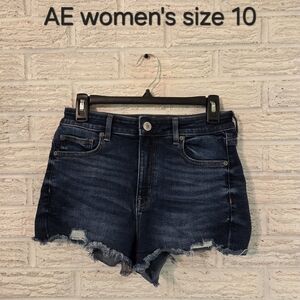 AE American Eagle Outfitters Women's Distressed Dark Blue Jean Denim Shorts